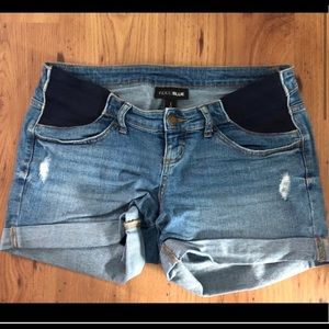 Maternity shorts